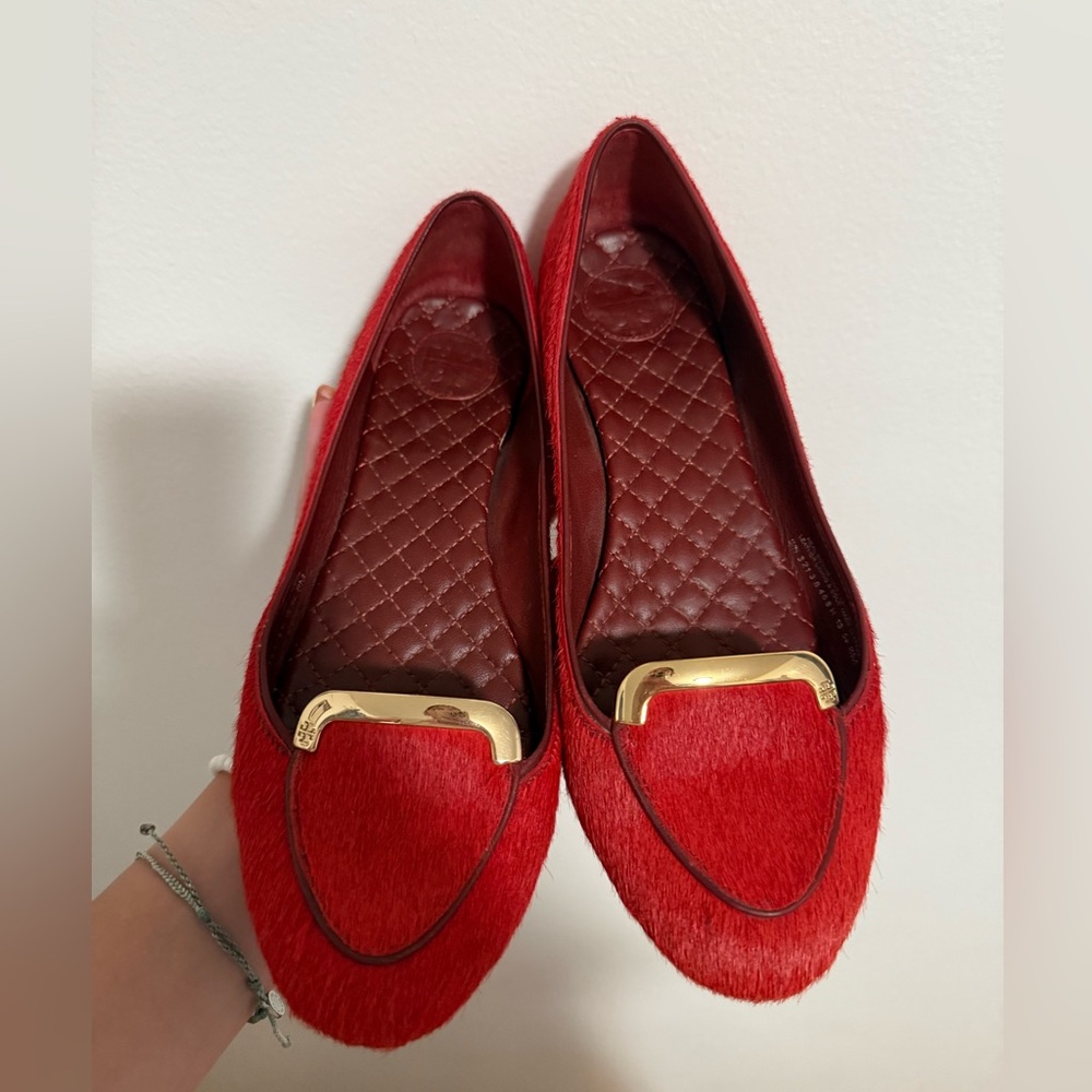 Tory Burch Elegant Red Loafers with Gold Accent